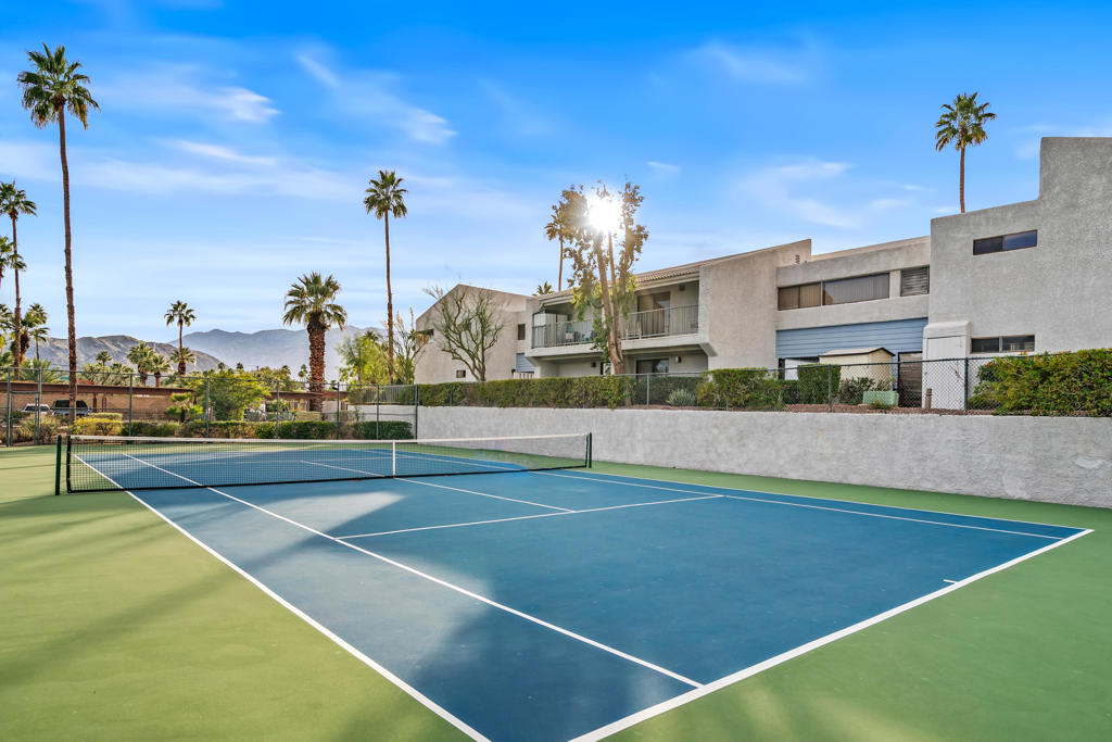 Palm Villas - Residential