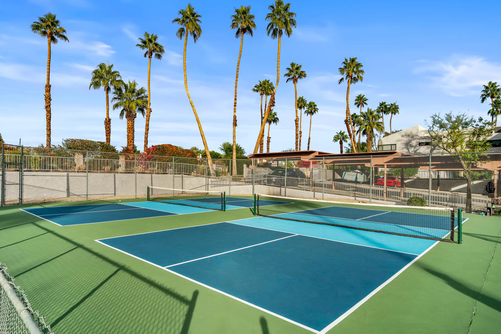 Palm Villas - Residential