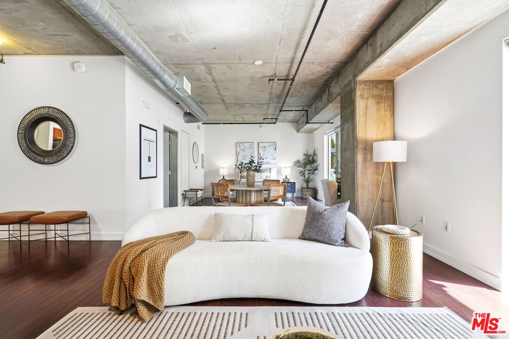 Photo of 645 W 9th Street #342, Los Angeles, CA 90015 (MLS # 26664693)