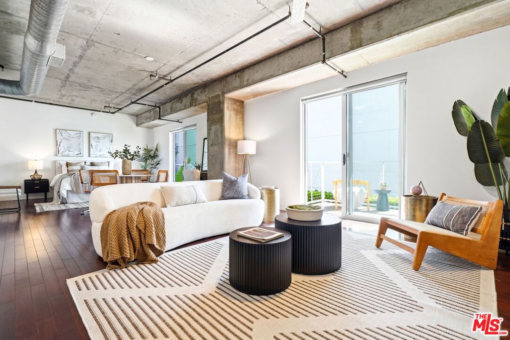 Photo of 645 W 9th Street #342, Los Angeles, CA 90015 (MLS # 26664693)