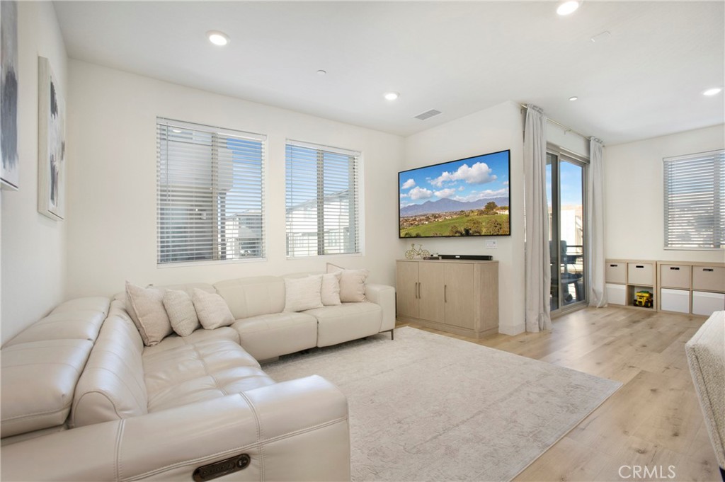 1578 Topeka Avenue 2