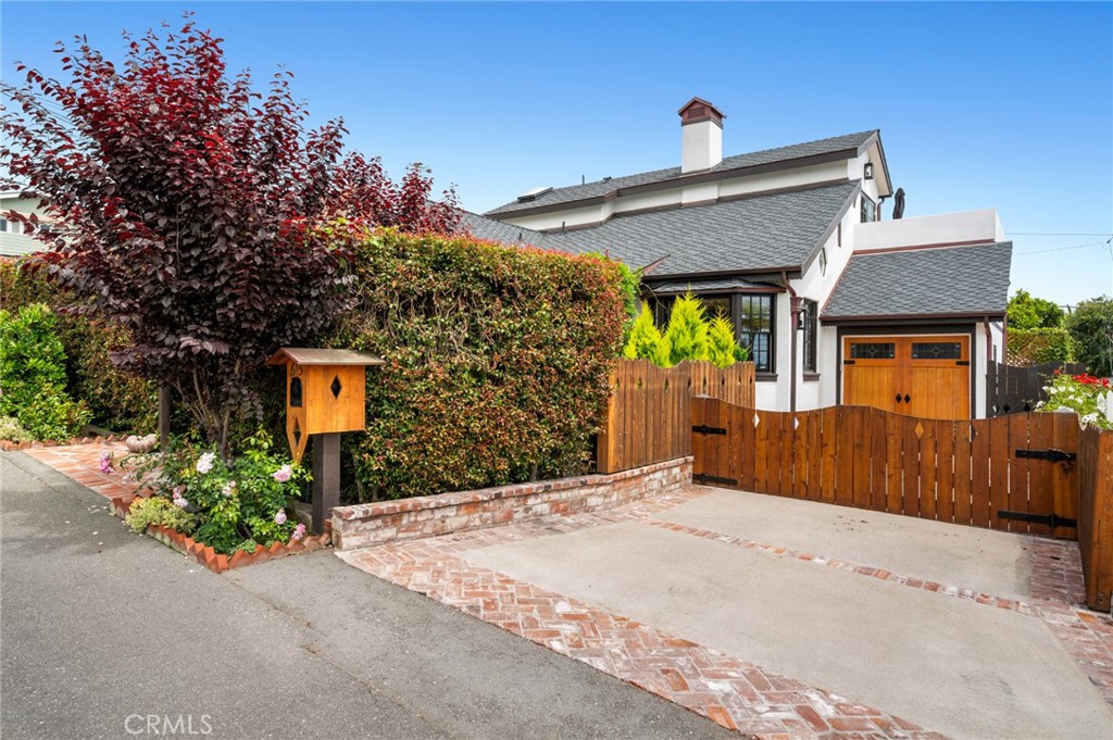 The Village (VIL) - Residential Lease