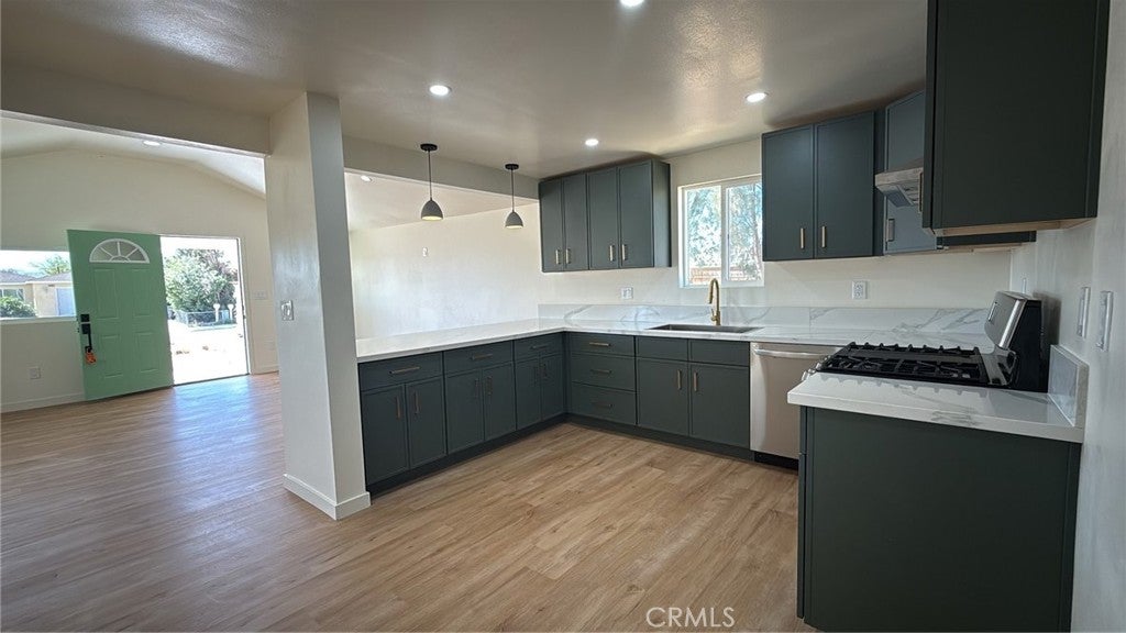716 W Church Avenue