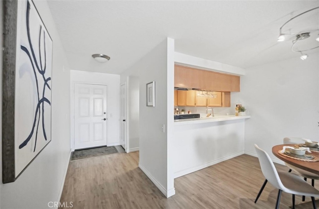 1335 Newport Avenue 202