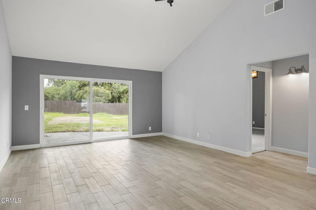 594 S La Luna Avenue