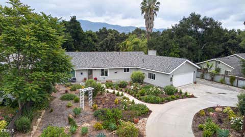 Photo of 594 S La Luna Avenue, Ojai, CA 93023 (MLS # V1-35903)