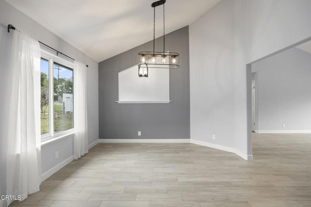 594 S La Luna Avenue