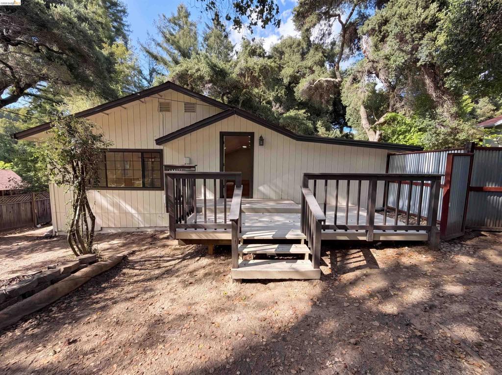 155 Estates Dr DR