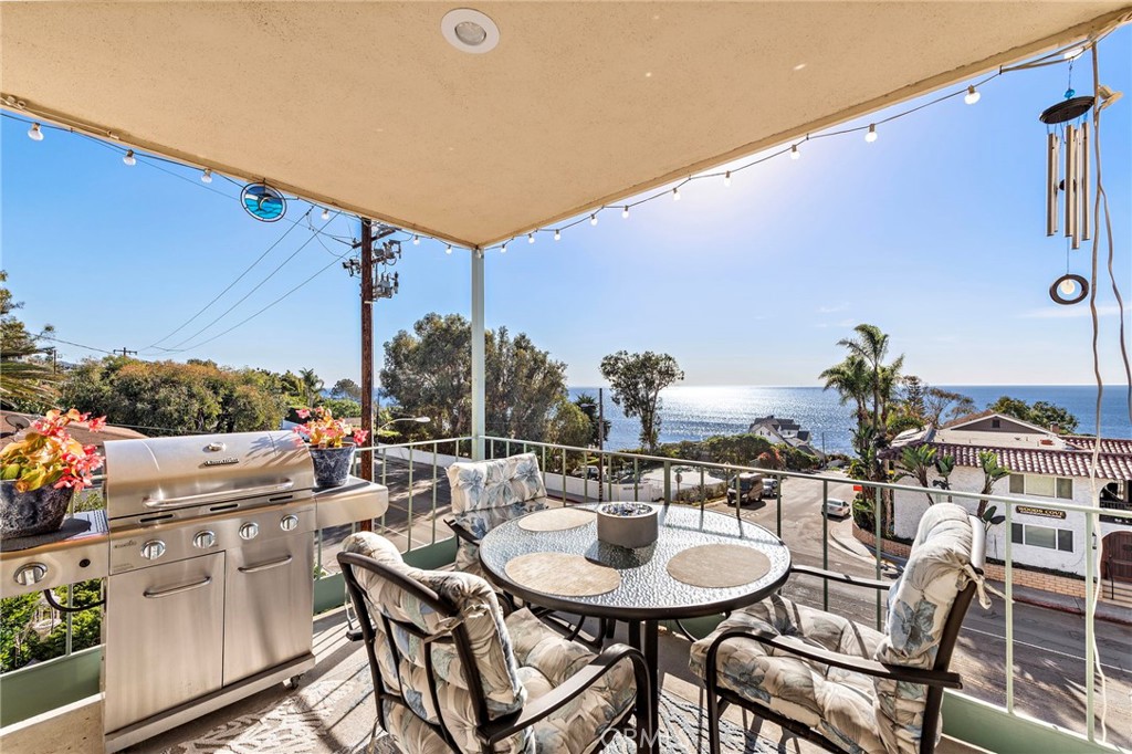 240 Moss Street 4