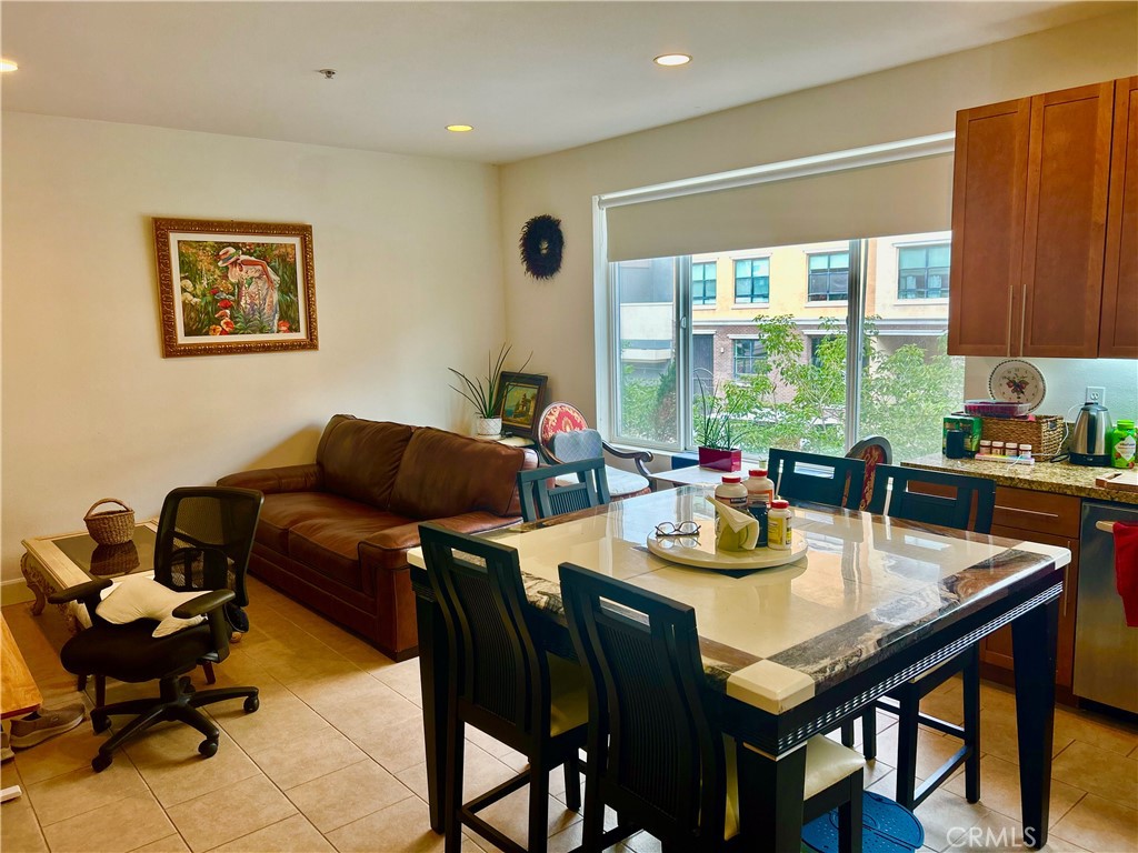 Downtown (DT) - Residential Lease