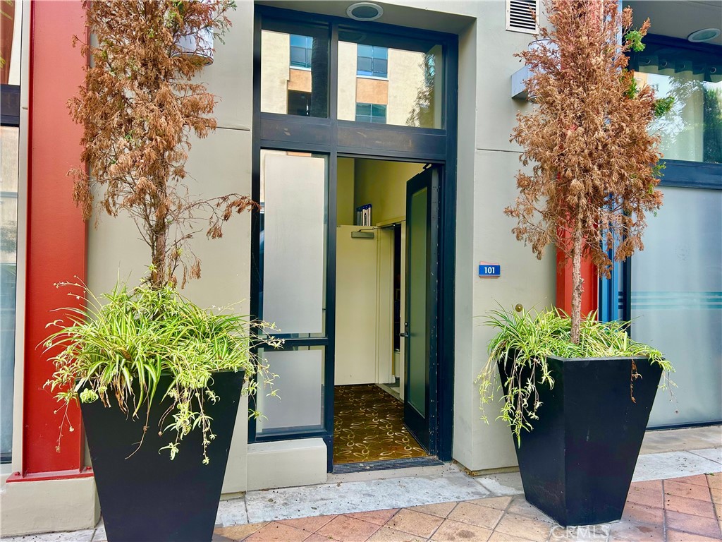 Downtown (DT) - Residential Lease