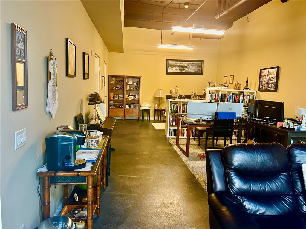 Downtown (DT) - Residential Lease