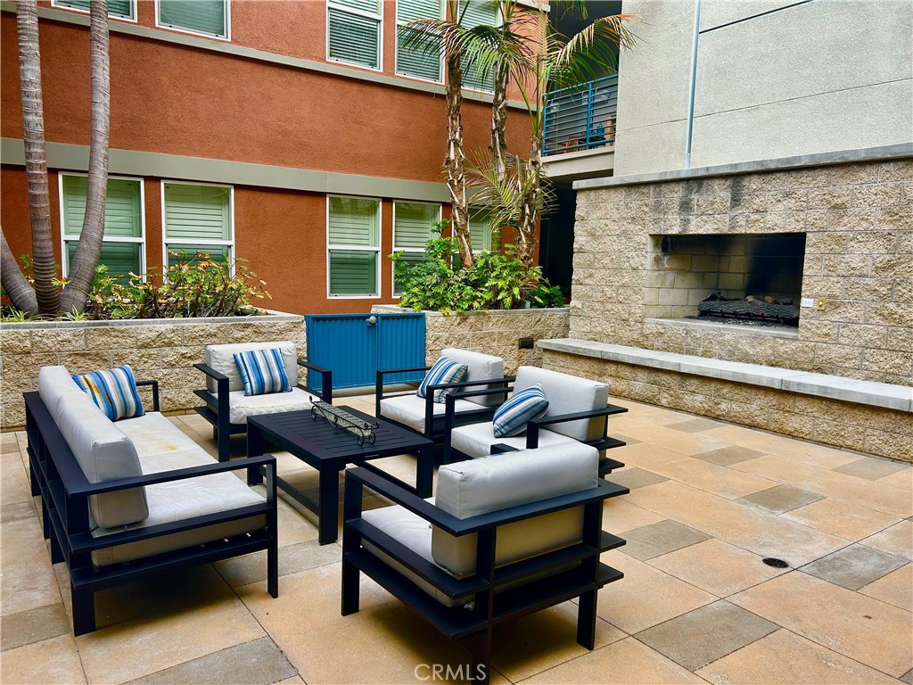 Downtown (DT) - Residential Lease