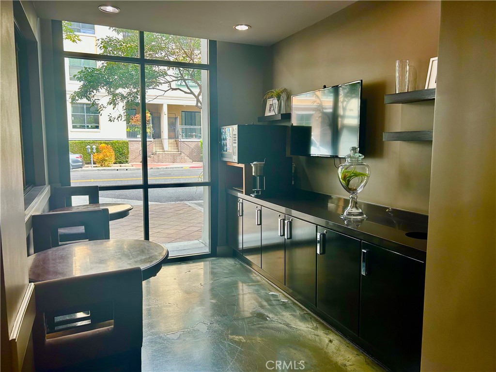 Downtown (DT) - Residential Lease