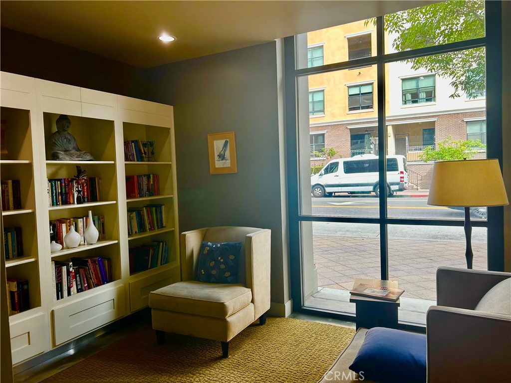 Downtown (DT) - Residential Lease