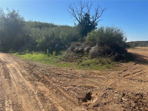 Photo of 4001 Ramera Mtwy E, Malibu, CA 90265 (MLS # SR25270884)