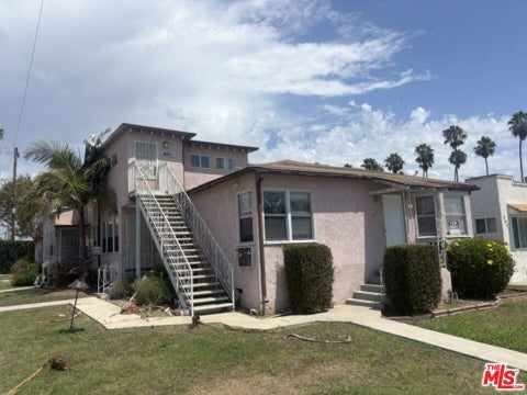 Photo of 3873 W 54th Street, Los Angeles, CA 90043 (MLS # 26994115)