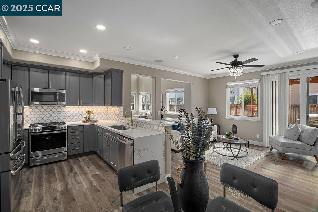 HERON BAY - Residential