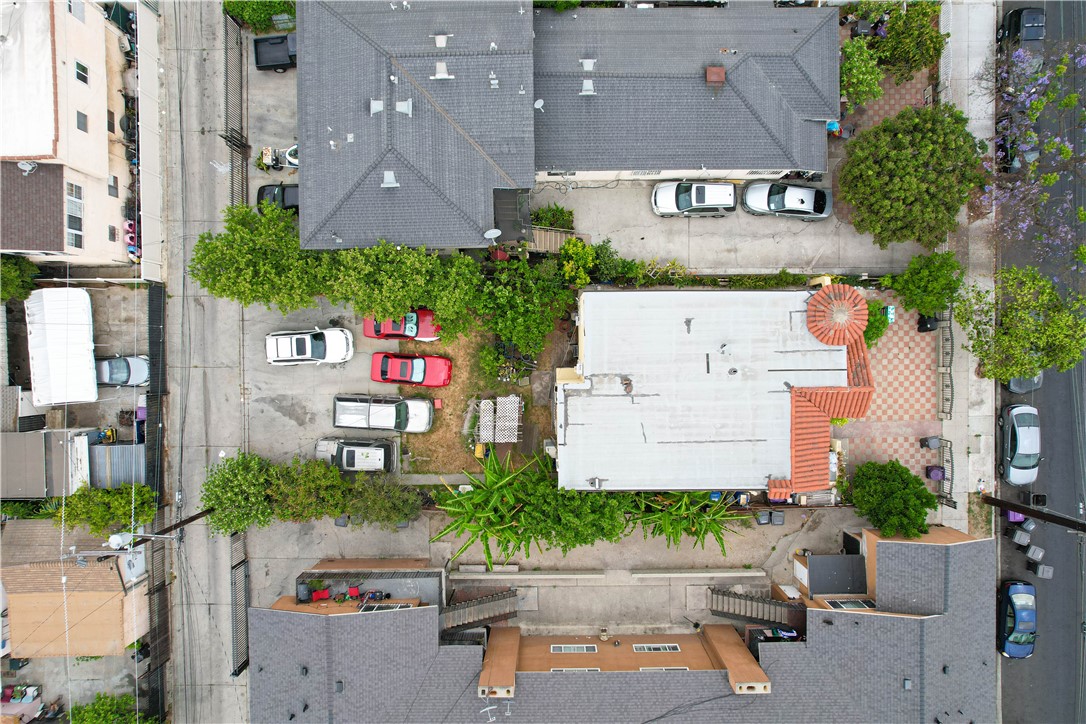 1451 Walnut Avenue