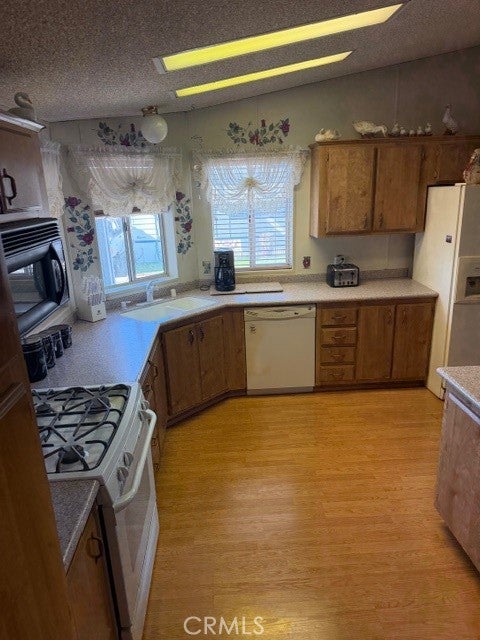 Tiny photo for 4000 Pierce ST #27, Riverside, CA 92505 (MLS # IV26231880)