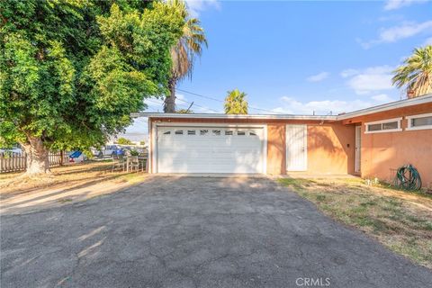 Tiny photo for 645 E King St, Rialto, CA 92376 (MLS # IG26049704)