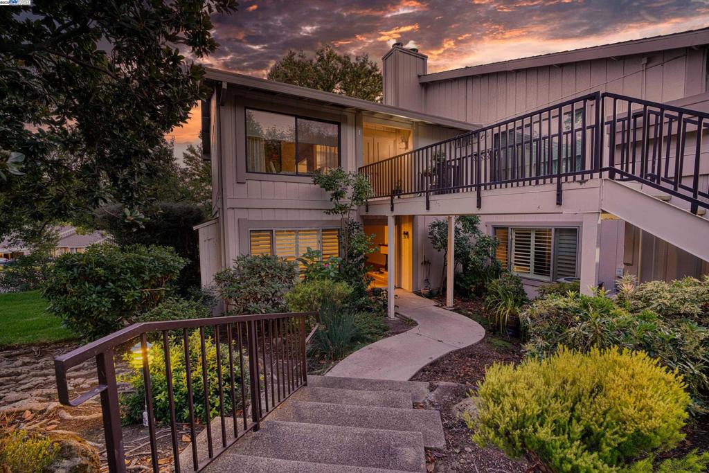 ROSSMOOR - Residential