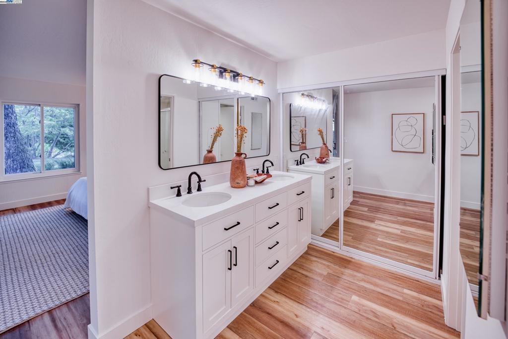 ROSSMOOR - Residential