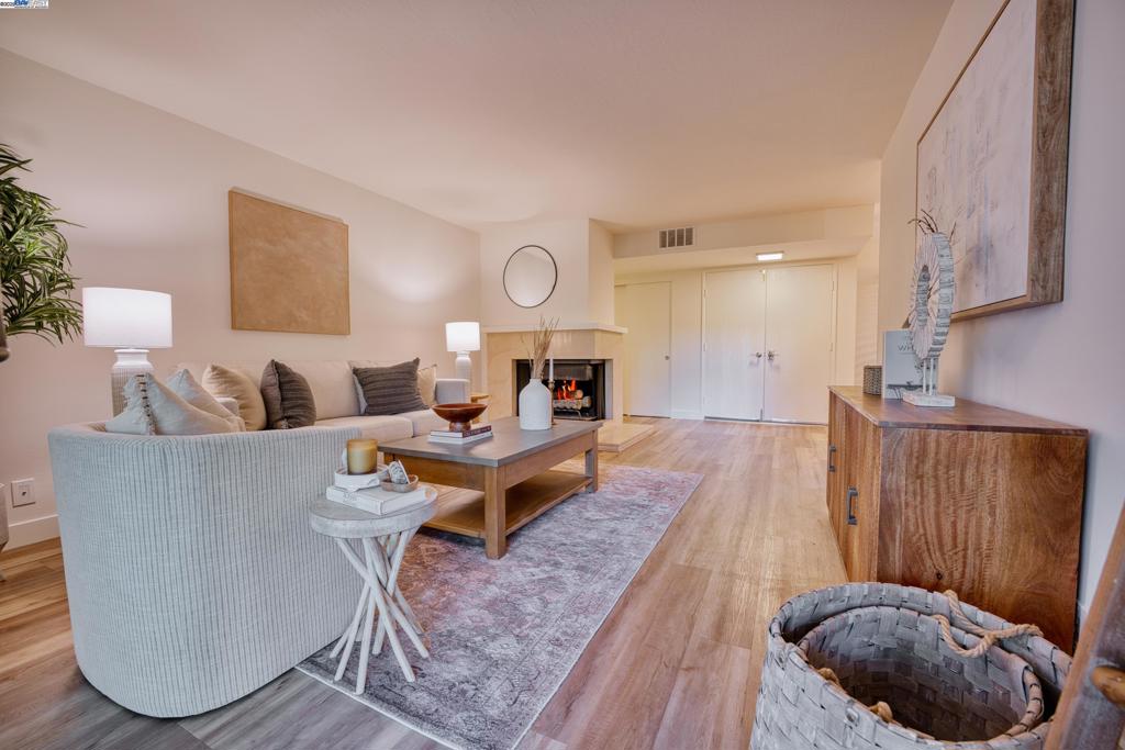 ROSSMOOR - Residential