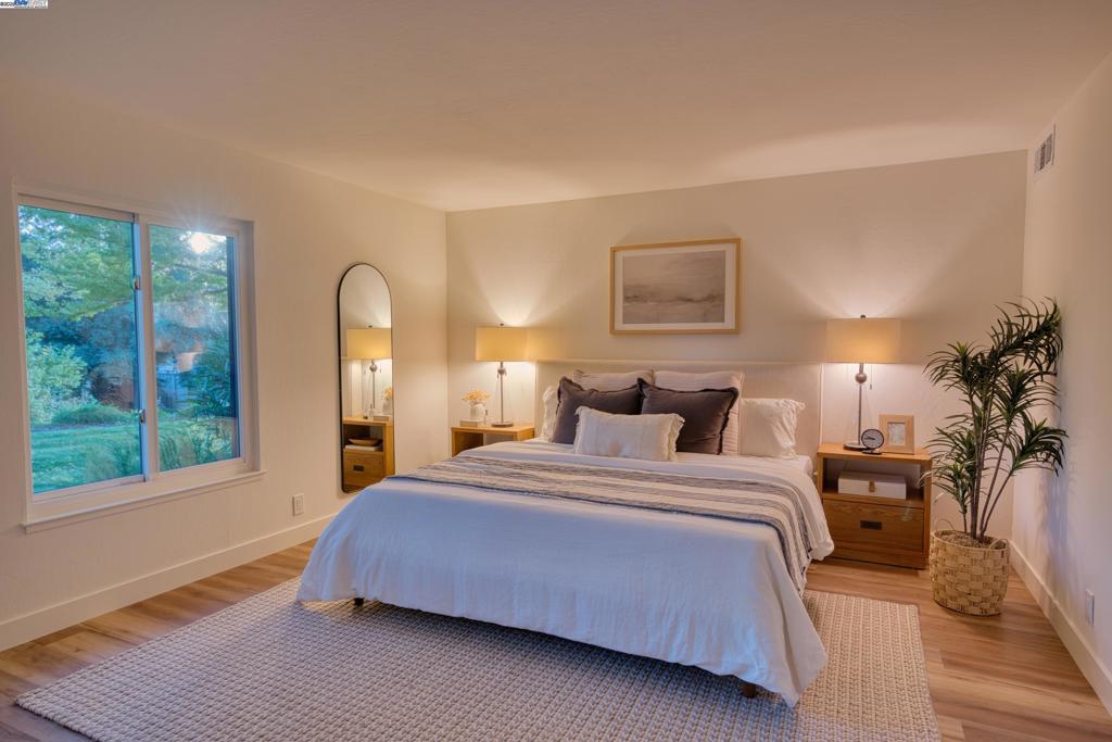ROSSMOOR - Residential