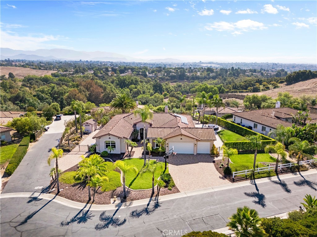 169 Mission Oaks