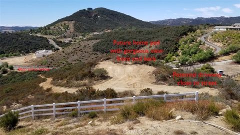 Photo of 0 Vista Del Bosque, Murrieta, CA 92568 (MLS # SW26092405)