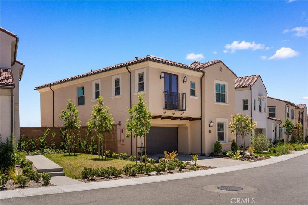 Photo of 246 Canterbury, Irvine, CA 92618 (MLS # OC26078294)