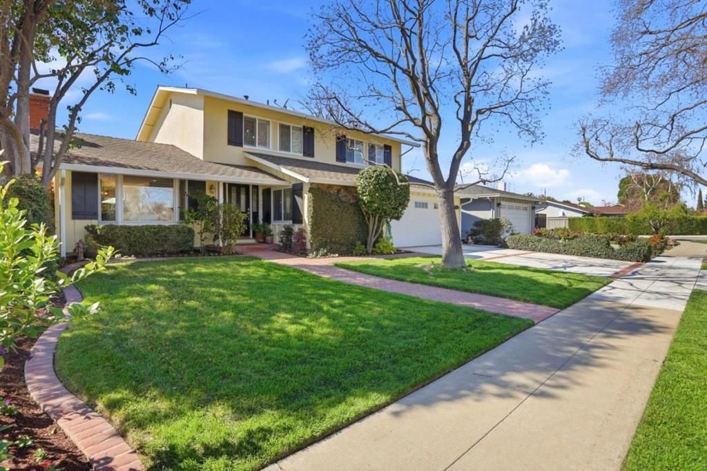 Photo of 2613 Fairdell Drive, San Jose, CA 95125 (MLS # ML82036919)