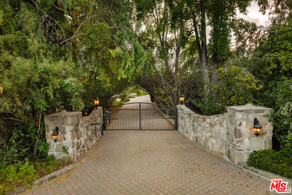 803 Country Club Drive
