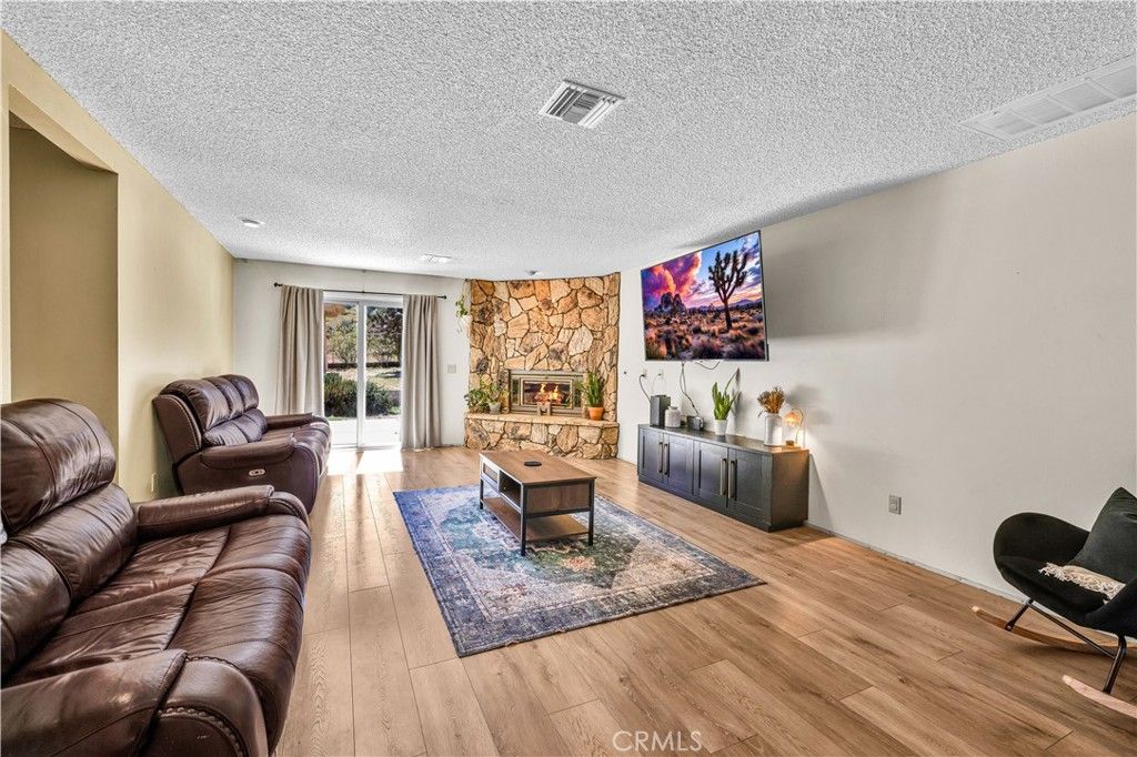 Photo of 56527 El Dorado Drive, Yucca Valley, CA 92284 (MLS # JT26057225)