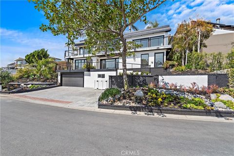 Tiny photo for 866 Coast View Drive, Laguna Beach, CA 92651 (MLS # LG25233098)