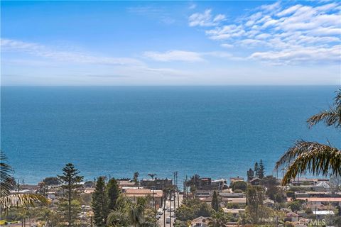 Tiny photo for 866 Coast View Drive, Laguna Beach, CA 92651 (MLS # LG25233098)