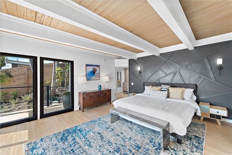 Tiny photo for 866 Coast View Drive, Laguna Beach, CA 92651 (MLS # LG25233098)