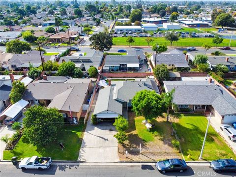 962 East Citrus Edge Street Azusa CA 91702
