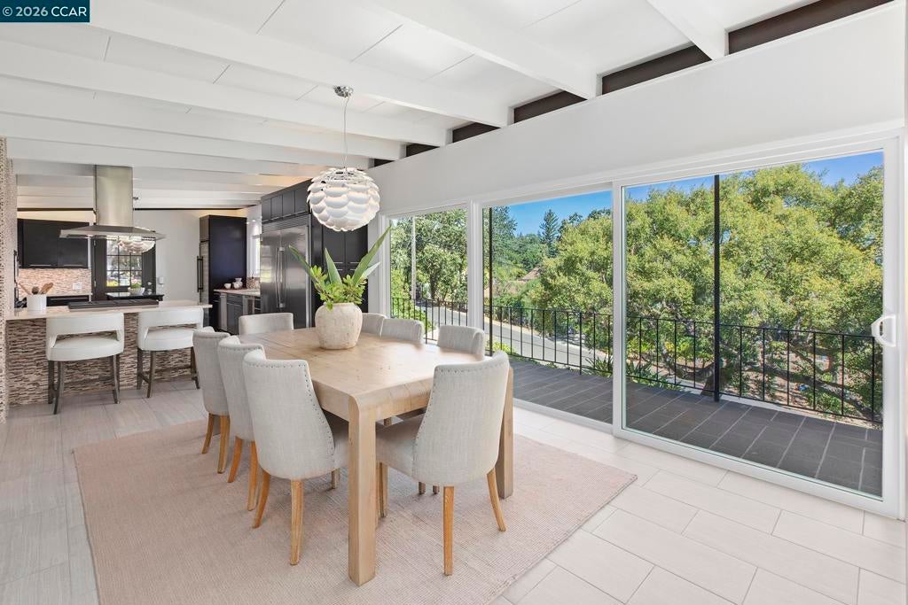 15 Loma Vista