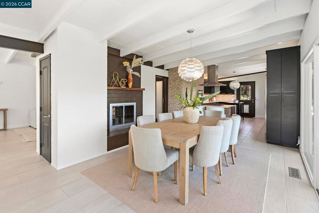 15 Loma Vista