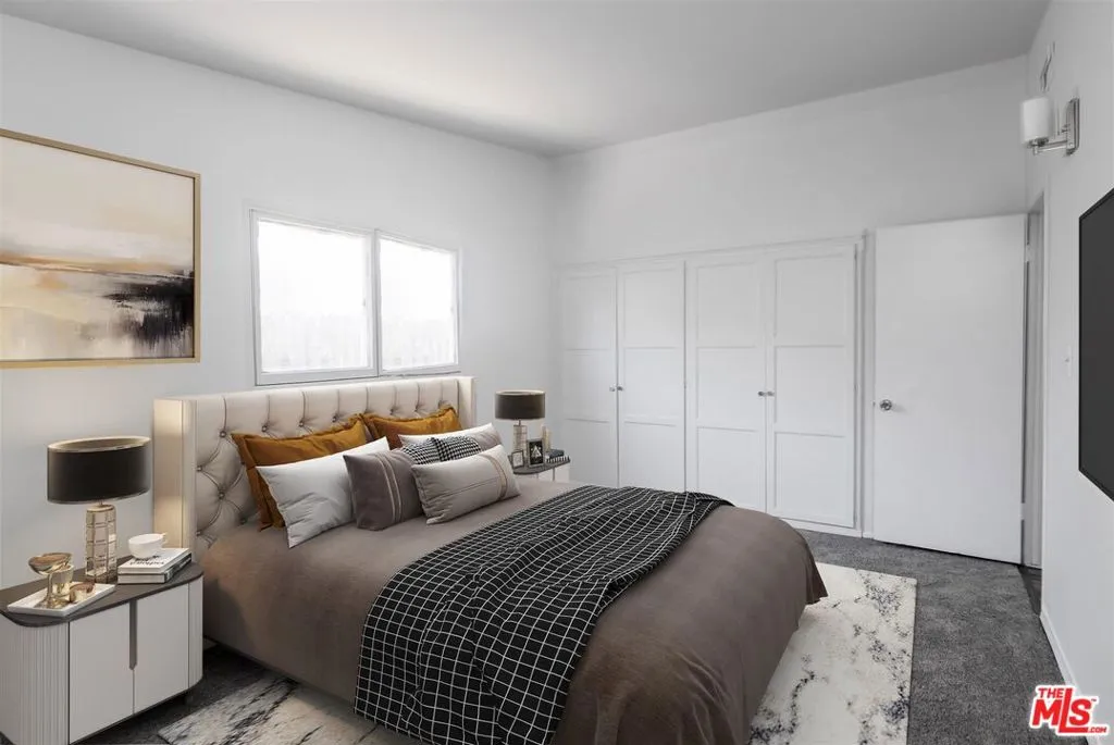 Reseda, California 91335, United States, 3 Bedrooms Bedrooms, ,2 BathroomsBathrooms,Residential,Pending,197075