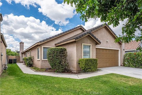 Photo of 14325 Chesebro Court, Fontana, CA 92335 (MLS # CV26098558)