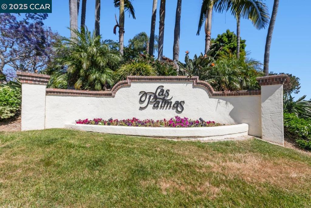 Welcome to 4145 Porte De Merano unit 128, a charming and cozy property nestled in the vibrant city of San Diego, CA. This delightful home offers an inviting atmosphere with 2 spacious bedrooms and 2 bathrooms. The attached 2 car garage is priceless. As you step inside, the warmth of the fireplace greets you, providing a cozy focal point for the living area. The layout is thoughtfully designed to maximize both functionality and comfort, ensuring every corner of the home is utilized efficiently. The community amenities extend your living space beyond the walls of your home. Take a dip in the communal pools or unwind in the hot tub, perfect for relaxing after a long day. These features, along with the well-maintained communal areas, offer a resort-like experience right at your doorstep. Situated in a desirable area of San Diego, this property promises convenience and a sense of community. Whether you enjoy a leisurely stroll or prefer a more active lifestyle, this location caters to all. Experience the perfect blend of comfort and community at 4145 Porte De Merano Unit 128. Your dream property awaits!