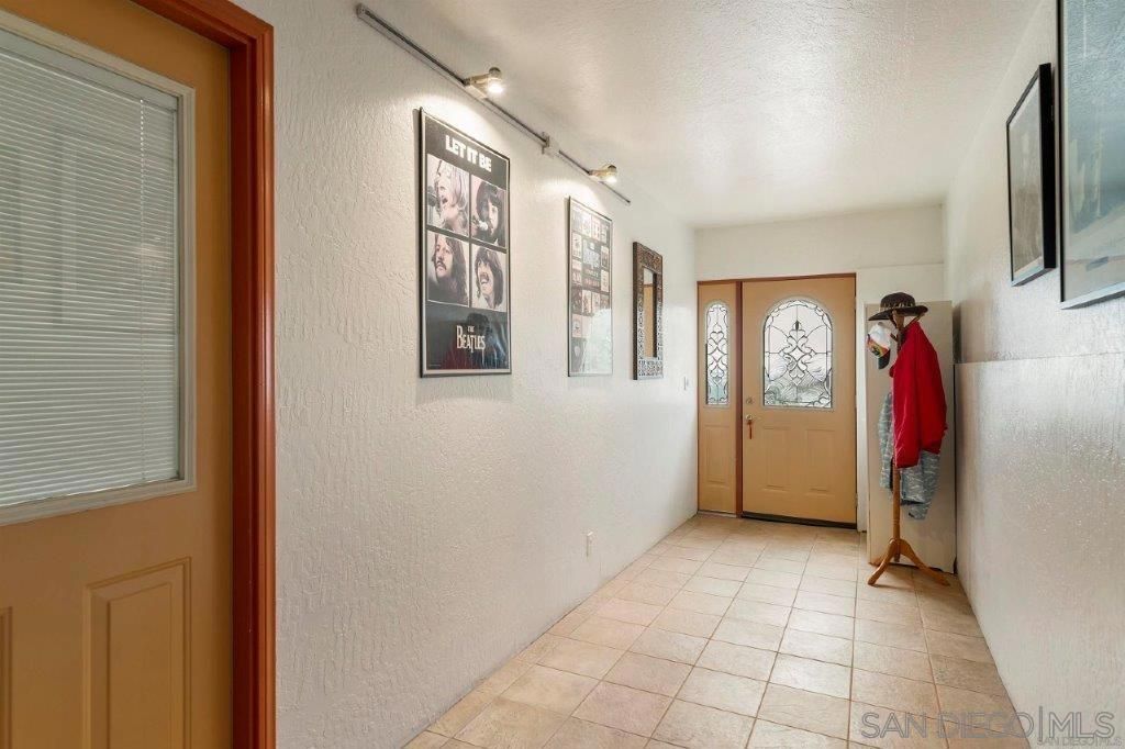 listing image 130726718787696913094