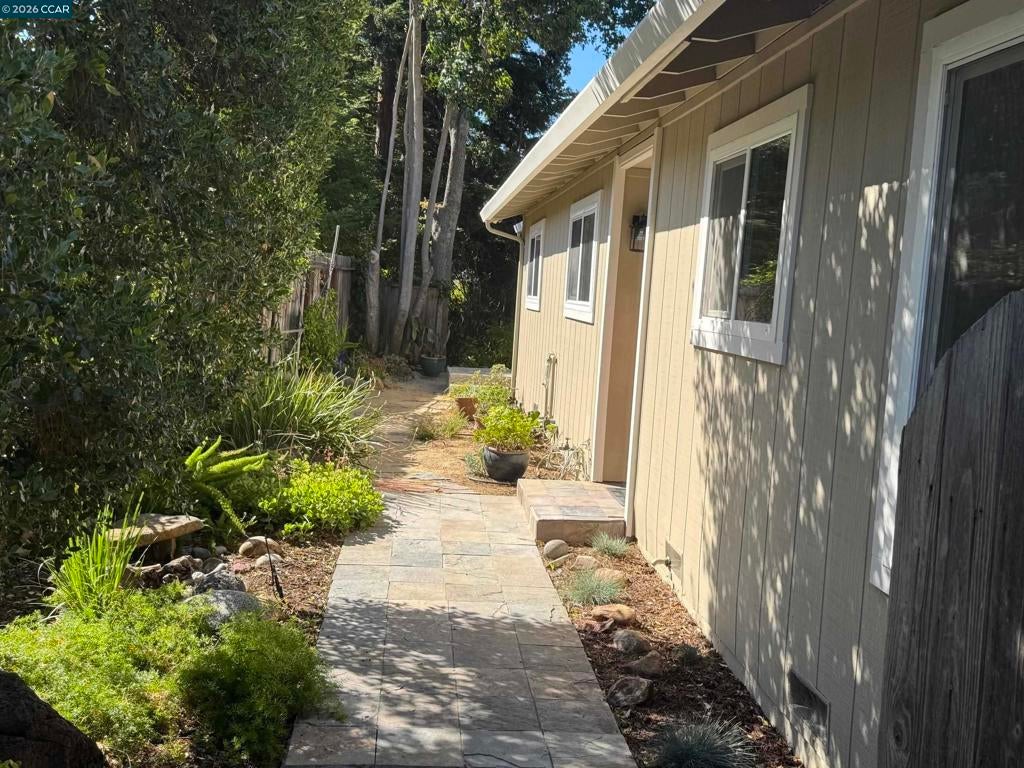 Undisclosed Address #41138687, Walnut Creek CA 94597