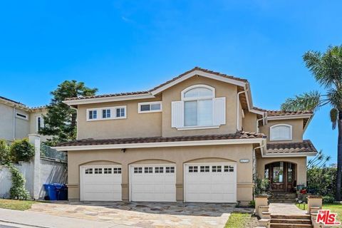 Photo of 16778 Calle Arbolada, Pacific Palisades, CA 90272 (MLS # 26827091)