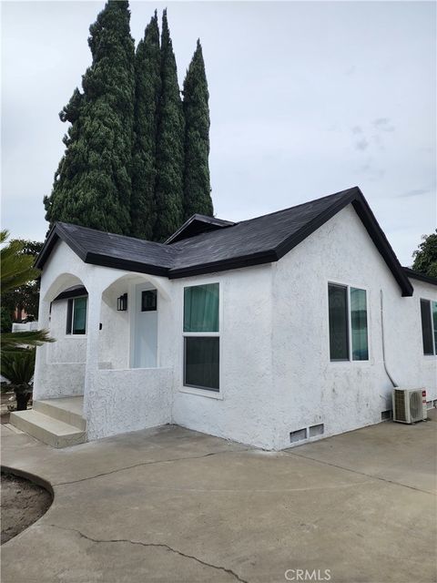 1819 W 2nd Santa Ana CA 92703