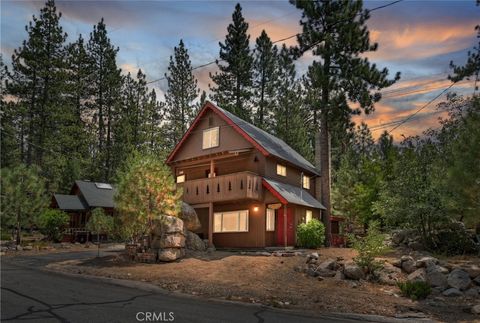 Photo of 39239 Mohawk Drive, Fawnskin, CA 92333 (MLS # IG25191276)