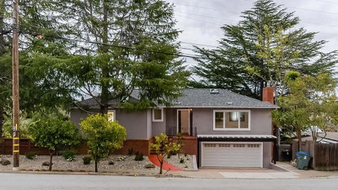 Photo of 401 Elm Street, San Carlos, CA 94070 (MLS # ML82051991)